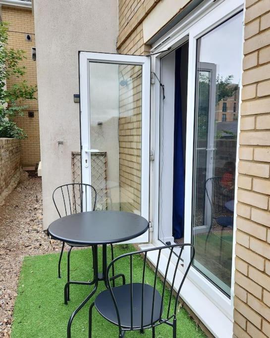 Kent, Dartford Station Apartments Екстер'єр фото