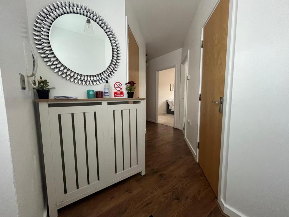 Kent, Dartford Station Apartments Екстер'єр фото