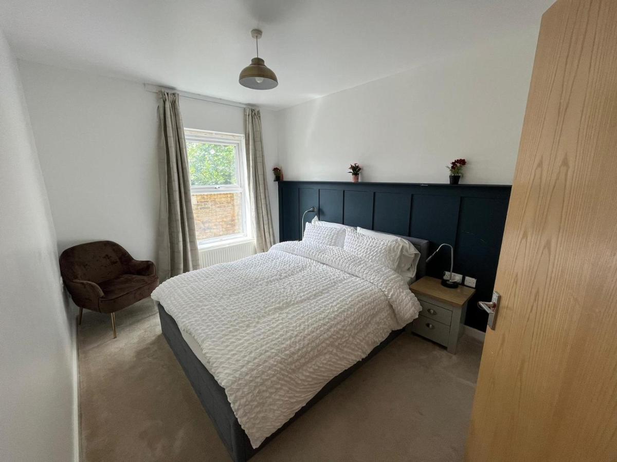 Kent, Dartford Station Apartments Екстер'єр фото