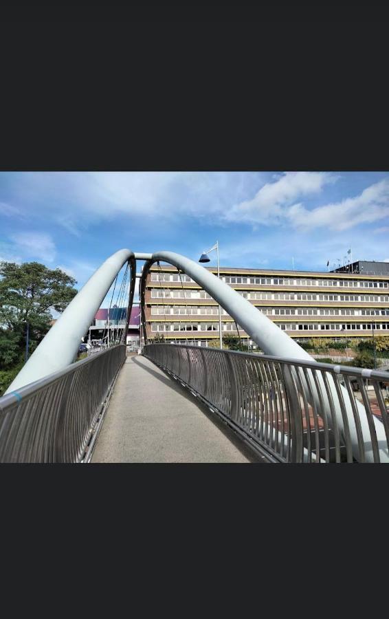 Kent, Dartford Station Apartments Екстер'єр фото